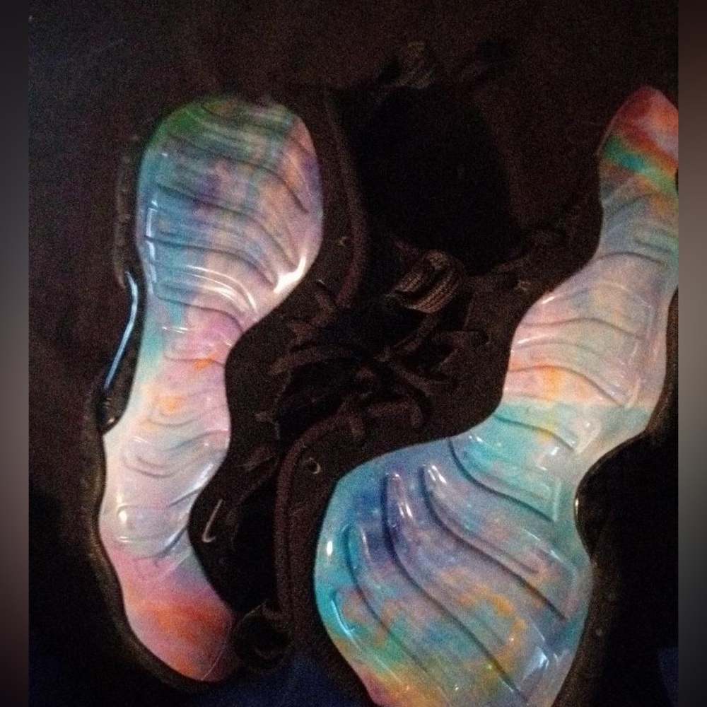 They are a size 7  just got them and don’t want them worn 1 time.